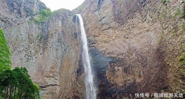 海上名山寰中绝胜，中国“东南第一山”，被评为世界地质公园