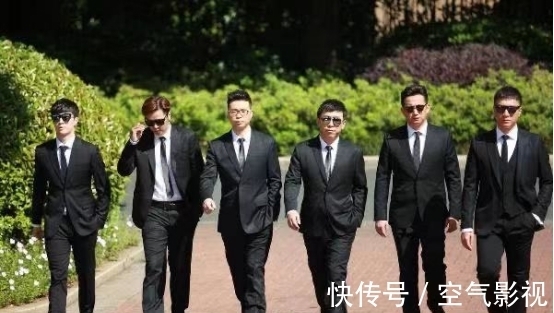 自爆|要不是严屹宽的“自爆”，陈立农怕是要被骂上热搜