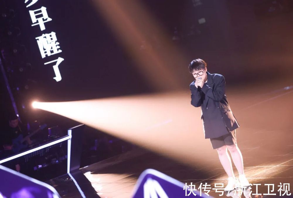 《2021中國好聲音》導(dǎo)師對決首戰(zhàn)打響,李榮浩廖昌永率先出戰(zhàn)點燃舞臺