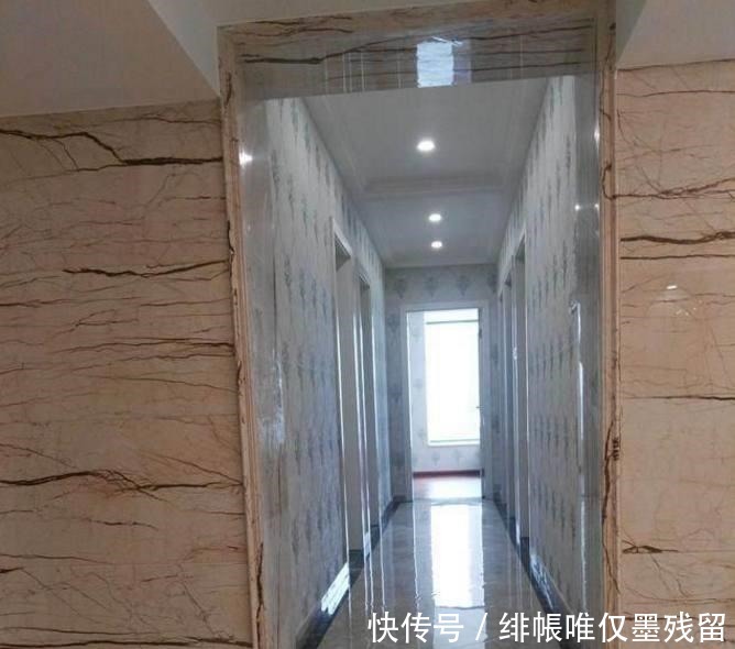 完工|老公硬把全房贴“虎皮纹”瓷砖,硬装完工后我懵了!谁见过!