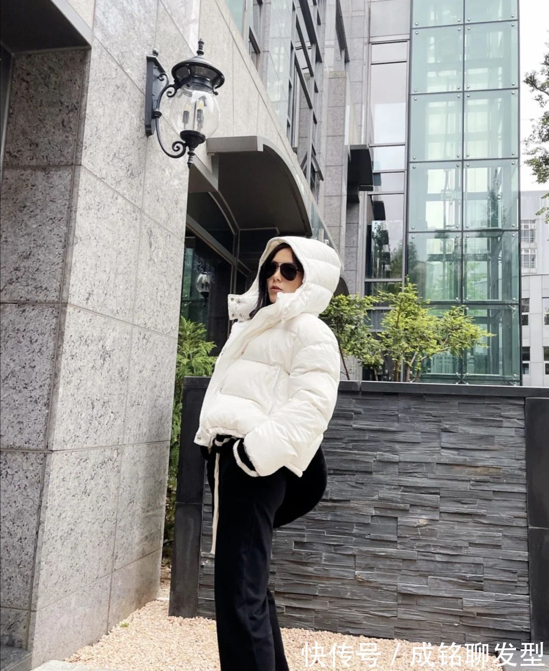 构造|四十多岁的女人不刻意扮嫩!这几种搭配时尚又减龄,高级又显气质