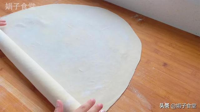 猪肉饺子好吃有窍门,调馅多加这一步,比饺子馆的好吃,又鲜又香