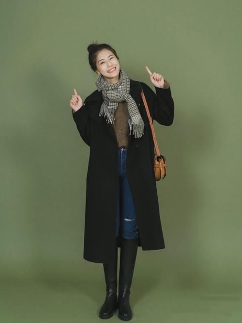 春季大衣正当红，长款呢大衣的6种搭配示范，一衣多穿简单又好看