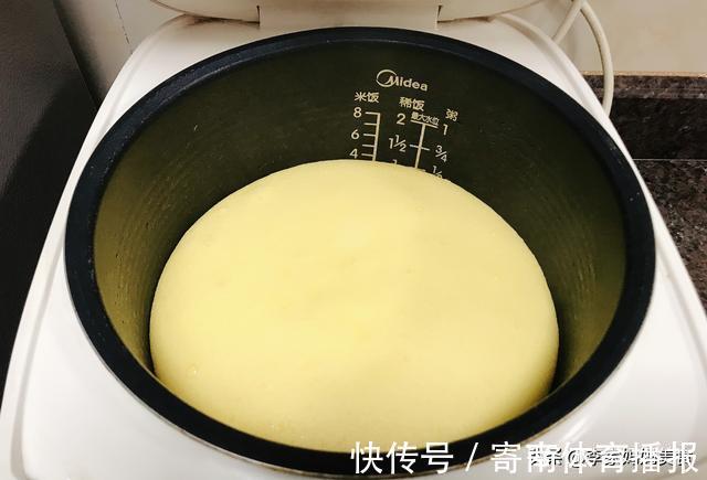 电饭煲|电饭煲蛋糕怎么做松软蓬松？牢记3个小技巧，蛋糕松软不回缩