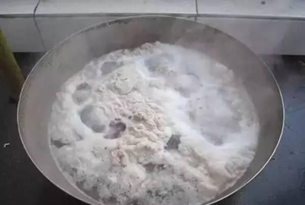  能会|熬汤时出现的泡沫到底要不要撇掉? 营养专家: 最后一种情况要当心!