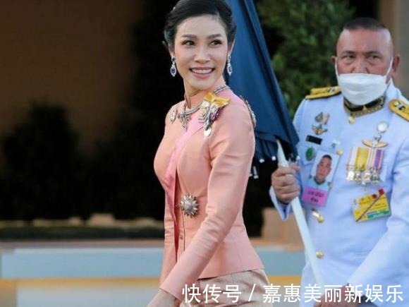 首饰 苏提达的首饰花絮,珍珠项链意外坠落,繁琐珠宝再不佩戴了