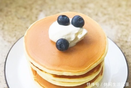 孩子|大热天,我家常吃的早餐,有玉米面就能做,适合易积食的孩子吃