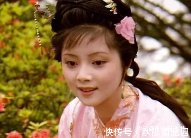 莺儿!林黛玉和薛宝钗谁是好女孩?三次赌钱,将两人分得一清二楚