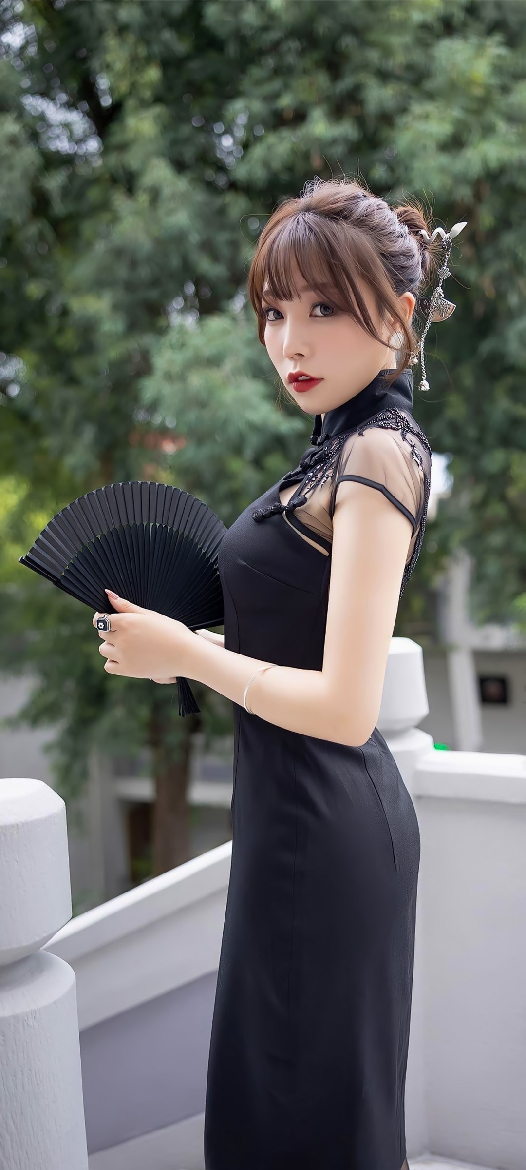 写真|嫩模陈芝写真图,黑丝长腿媲美杨幂,旗袍与中国象棋激情碰撞,尽显东方神韵
