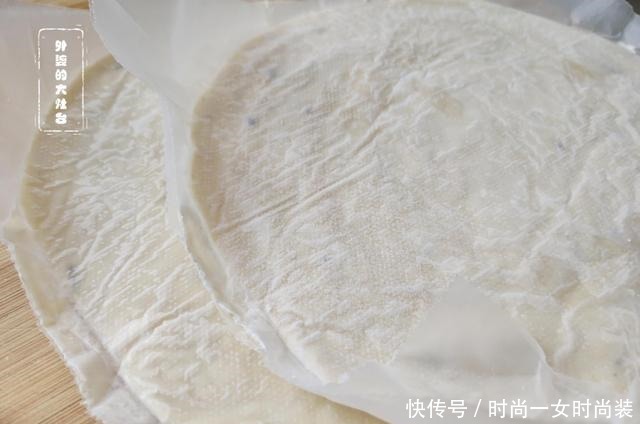 孩子最近迷上这早餐,比披萨汉堡好吃,几分钟就做好,总也吃不腻!