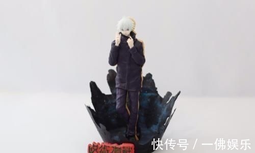 糖霜|网友制作五条悟糖霜饼干,比手办还要精致,粉丝表示舍不得舔