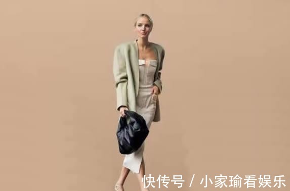 半身裙 凭什么敢说“大女人风”最高级？时髦的“西装外套”穿搭，美呆了