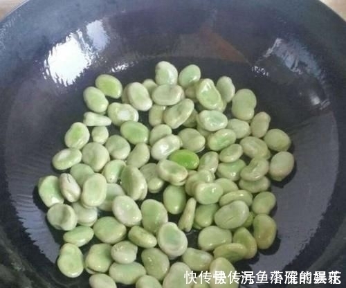 蚕豆加它一起炒,称天然“泻药菜”,抚平大肚腩,越吃越瘦,便秘没了