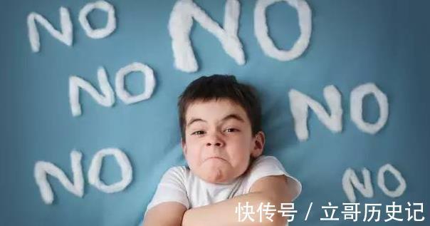 挫折|孩子面对挫折一蹶不振,父母巧用逆商思维,让孩子轻松面对挫折