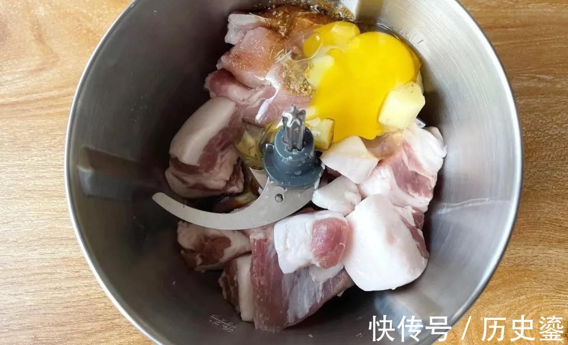 炸茄盒,面糊不能用水调,教你饭店秘制做法,外酥里嫩一咬掉渣