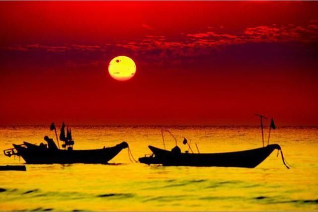 诗词#杨鑫诗词露沁黄花,云澄碧海,曲翻缥缈涟漪