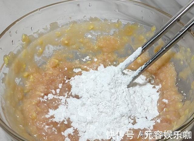 玉米|粤式早茶必点玉米饼,在家做每个才3毛钱,比包饺子简单又超好吃