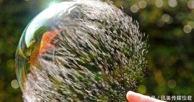 肥皂泡破裂时达2万摄氏度,比太阳表面温度还高,为什么人没烧伤