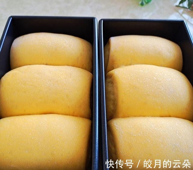 南瓜皇冠吐司,组织拉丝,蓬松绵软!