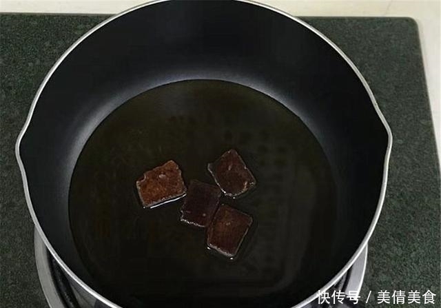 热气腾腾|糯米面搓成球,加点红糖煮,一碗热气腾腾的糯米小圆子就出锅