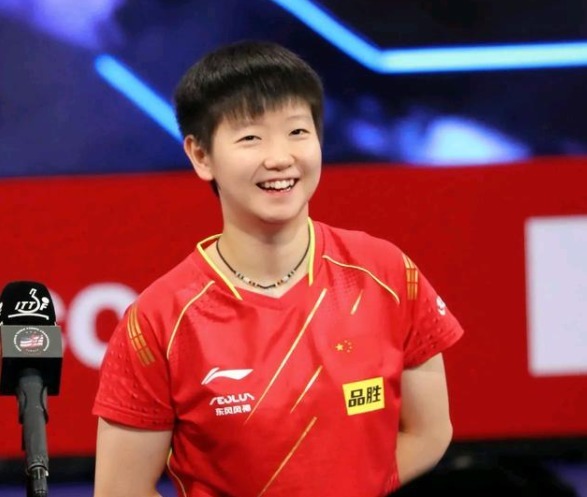 年度|独一份!孙颖莎连登两次知名杂志封面,被盛赞为年度风云人物