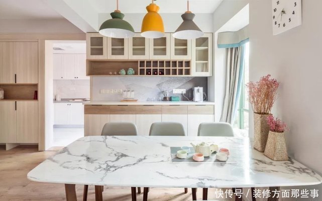 业主|126㎡充满活力的北欧风设计,薄荷绿色的正门与众不同