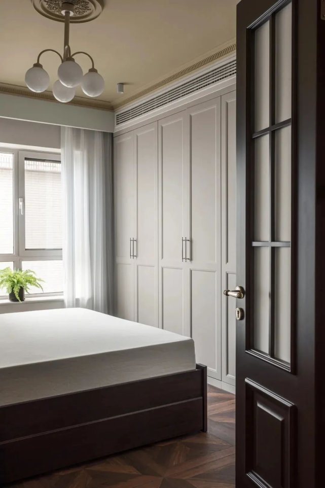 卫生间|57㎡复古法式风,玄关柜设计,改变入户正对卫生间,干区直接放外面