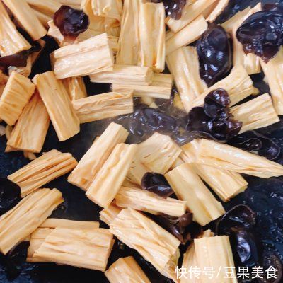 吃一次就上瘾的蒜香腐竹