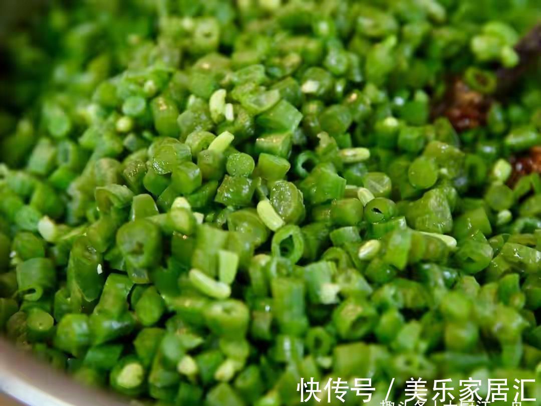 酵母粉|适合伏天吃的3种包子馅，应季食材1元1斤，个个皮薄馅大又解馋