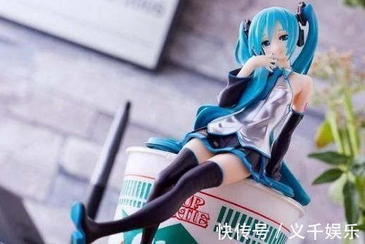 二次元|你对手办做过哪些事,第2条大多数人都试过,第4条让人唾弃