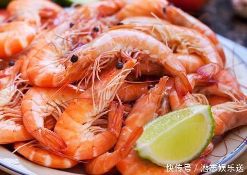 买大虾不是越贵越好,教你3个小方法,买到的大虾个个新鲜又饱满