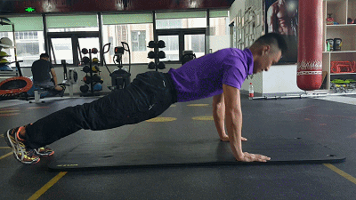 前臂|每天坚持做俯卧撑,身体会收获这4个好处,轻松拥有肌肉身材