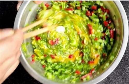 鸡蛋和它是绝配,隔三差五做一盘,小肚子不见了,S腰露出来