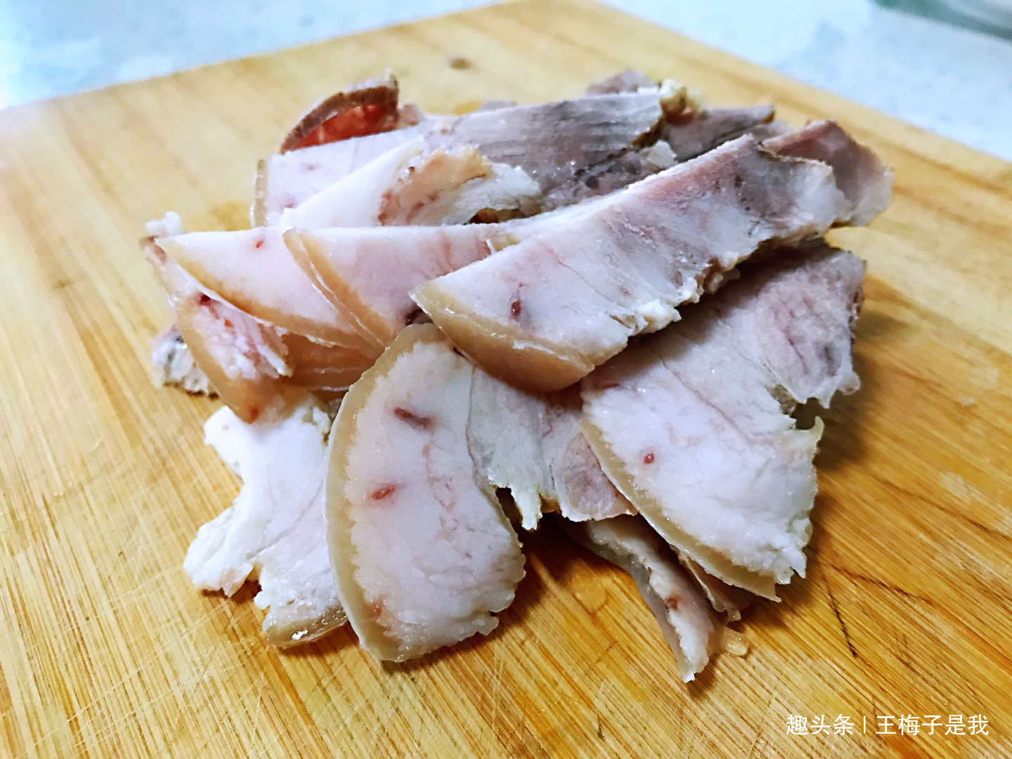 宅家20多天，我们家迷上了它，一锅炖出来，又香又解馋，做法简单