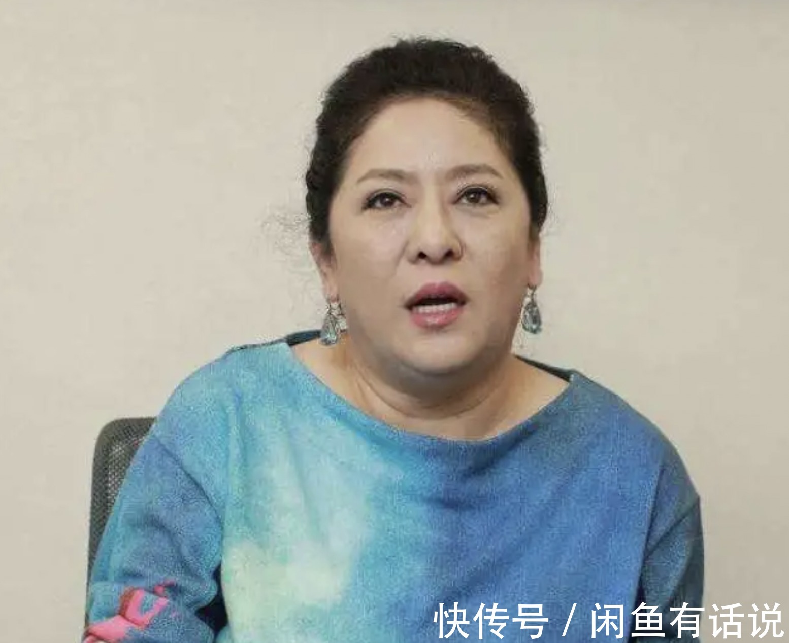 贵气|真正贵气的女人很少戴黄金,看向太就知道,这几种首饰更优雅高级