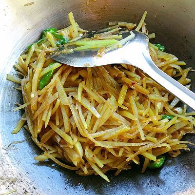 家常炒土豆丝