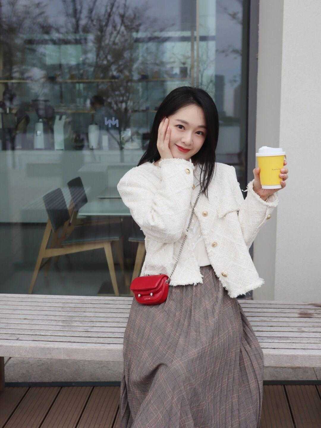 外套 眼里别再只有西装外套了,小香风才是女神利器,气质优雅