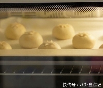 芒果冰心面包的做法