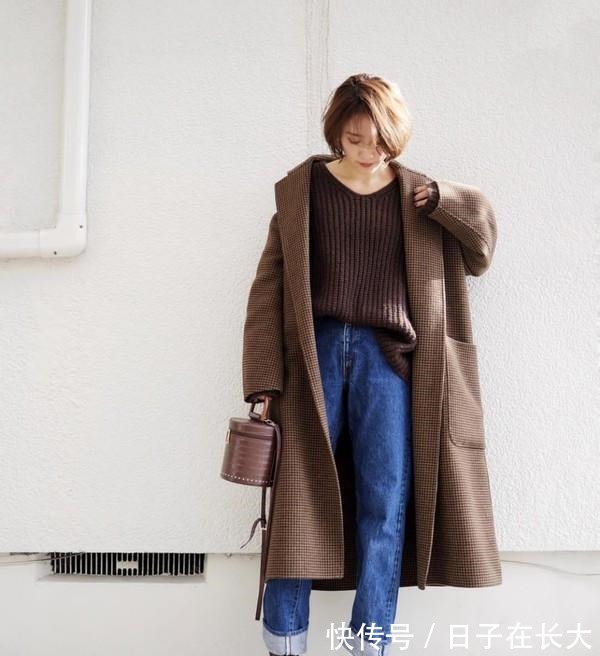 显高显瘦 小个子女生别只会“塞衣角”，学日系搭配这样穿，显高显瘦很简单！