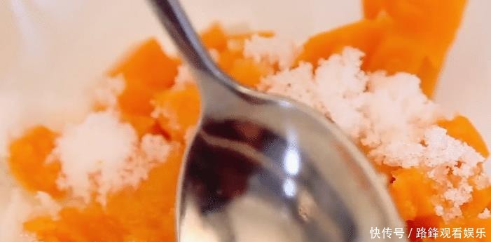 营养|居家分享南瓜紫薯蒸糕的好吃做法,甜香软嫩又营养,孩子特爱吃