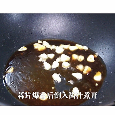 只需3分钟，就可以做出颜色翠绿，口感清甜的蒜香菜心