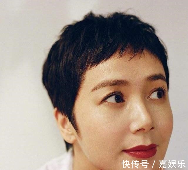 减龄 50岁左右的女人,这几种明星发型,显气质还减龄