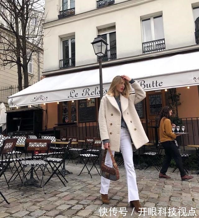 阔腿裤+ 今秋流行“阔腿裤+短靴”,女人怎么穿都有范儿,出门养眼全靠它!