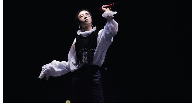 demo|浪漫与理性的交织：华晨宇，一位被灵感追着跑的男人