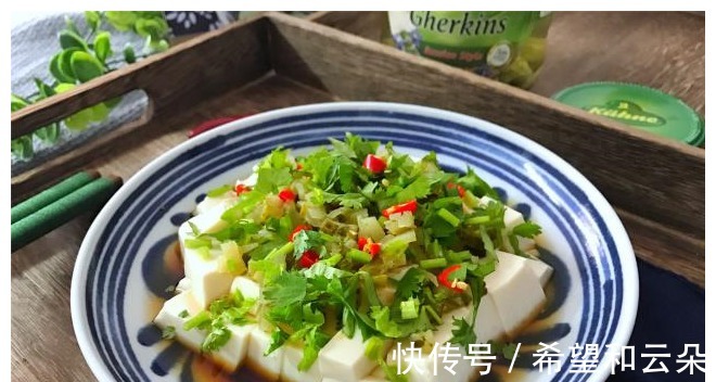 香葱|夏天，多吃豆腐少吃肉，7种豆腐好吃的做法，不同口味换着吃！