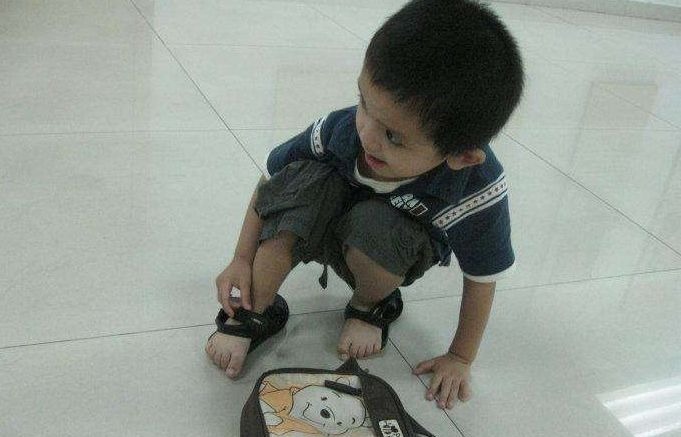 合脚|给娃买鞋子要买大一号?那些家长误以为的好处,其实是在坑娃