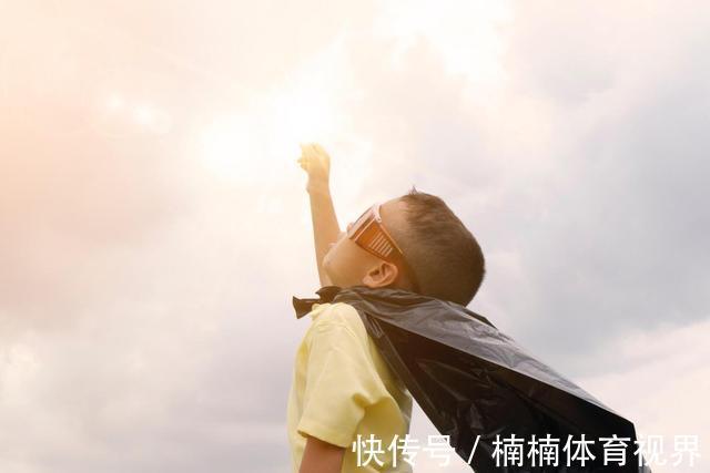 女孩|如果你有儿子,常允许他做这4件事,孩子会一天比一天优秀