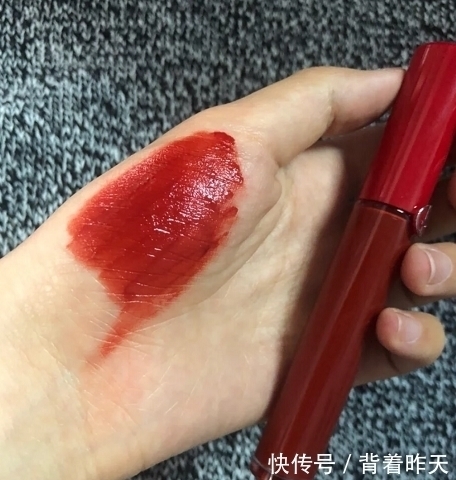 小姐姐 大牌口红哪家强?阿玛尼大火,香奈儿高端,迪奥完美,你有哪只