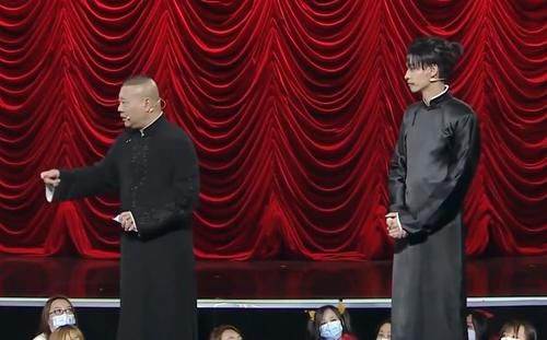 欢乐喜剧人7第八期，秦霄贤斩获全场最高分，勇敢自黑成致胜法宝