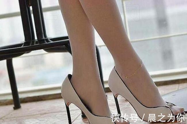 尖头 尖头高跟鞋,穿出青春时尚的气息,甜美又迷人!